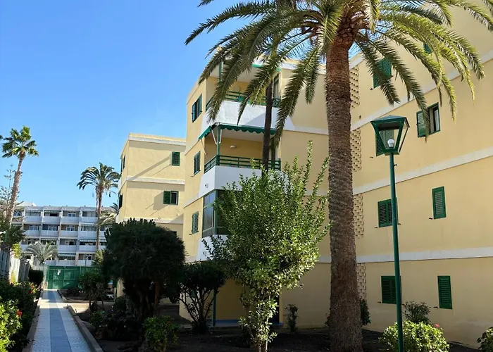 Las Olas 214