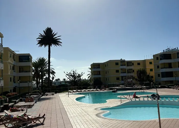 Las Olas 214